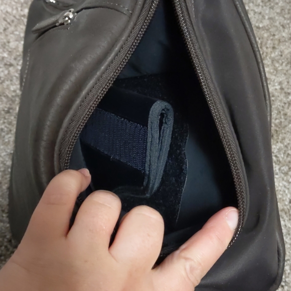 Concealed Carry Purse - NWOT - Picture 4 of 6
